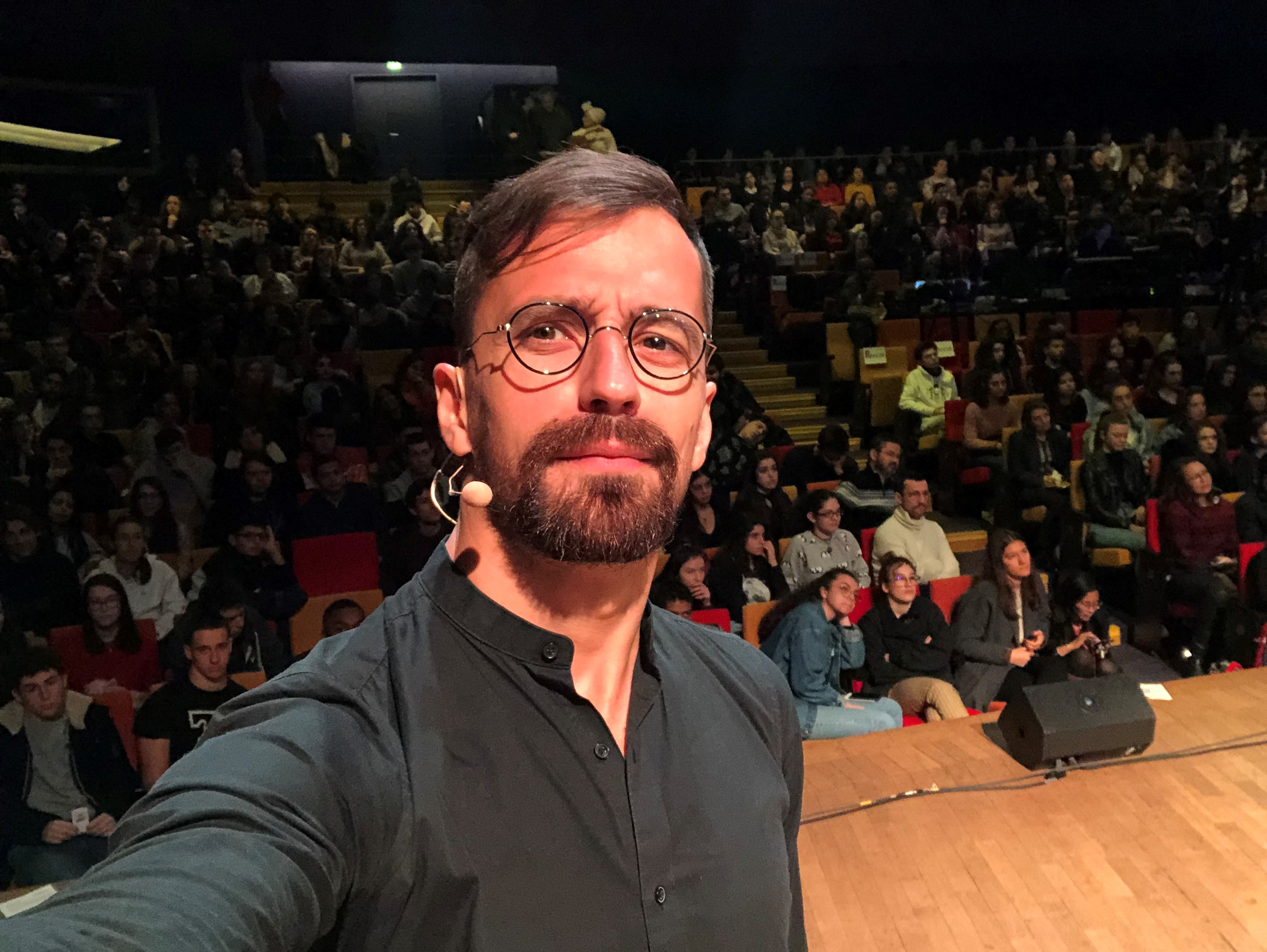 Nicolas Martin au Forum les Idées Claires au studio 104 de Radio France, en 2019. Author : NTourgueniev. (Wikipédia)